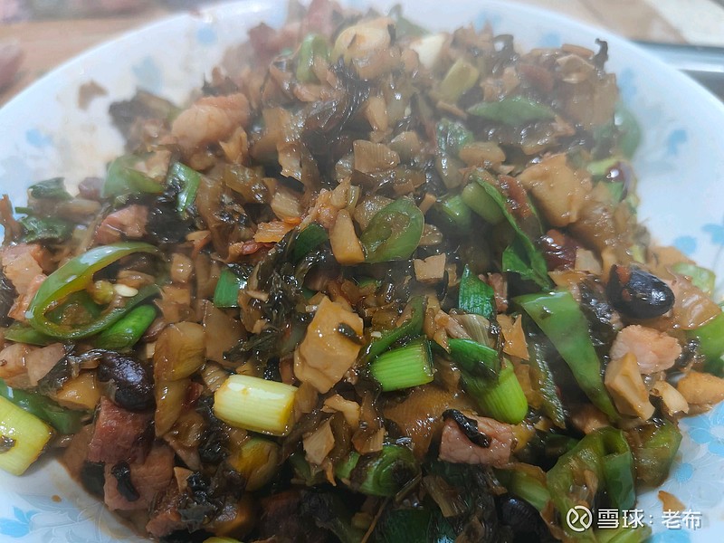 湖南的小笋酸菜，加腊肉，蒜苗，