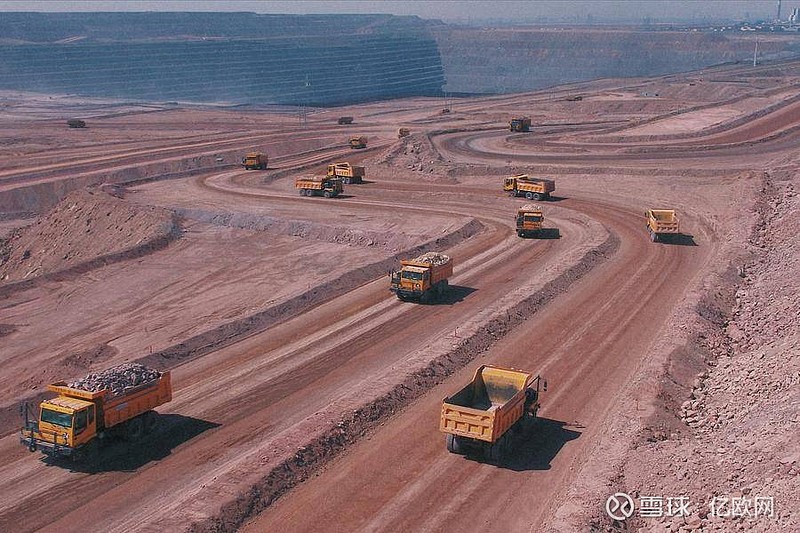 上山下矿无人驾驶商业化越过山丘