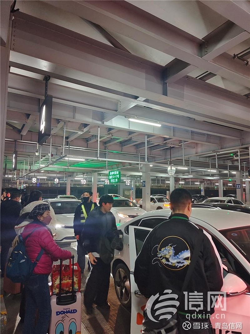 实探胶东机场深夜打车多数乘客叫车顺利个别平台易出问题
