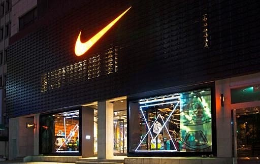 环球财讯耐克面临市场变革挑战传统鞋款逐渐失宠