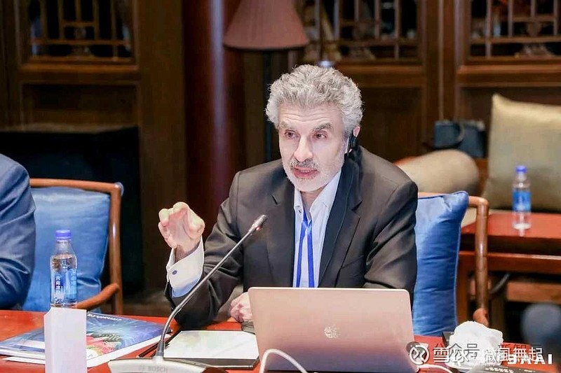 hinton痛悔毕生工作agi十年内降临或导致奥本海默灾难