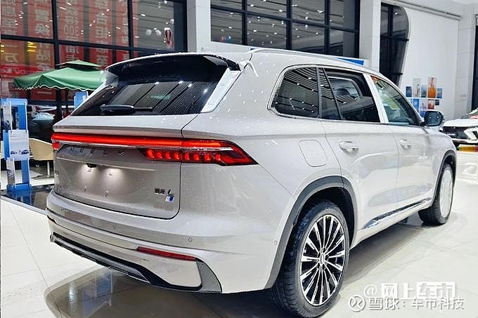 吉利再打价格战新星越l混动便宜8000元减配13项划算吗