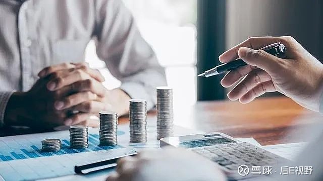 说他们是央行的亲信"军师"一点儿都不为过.