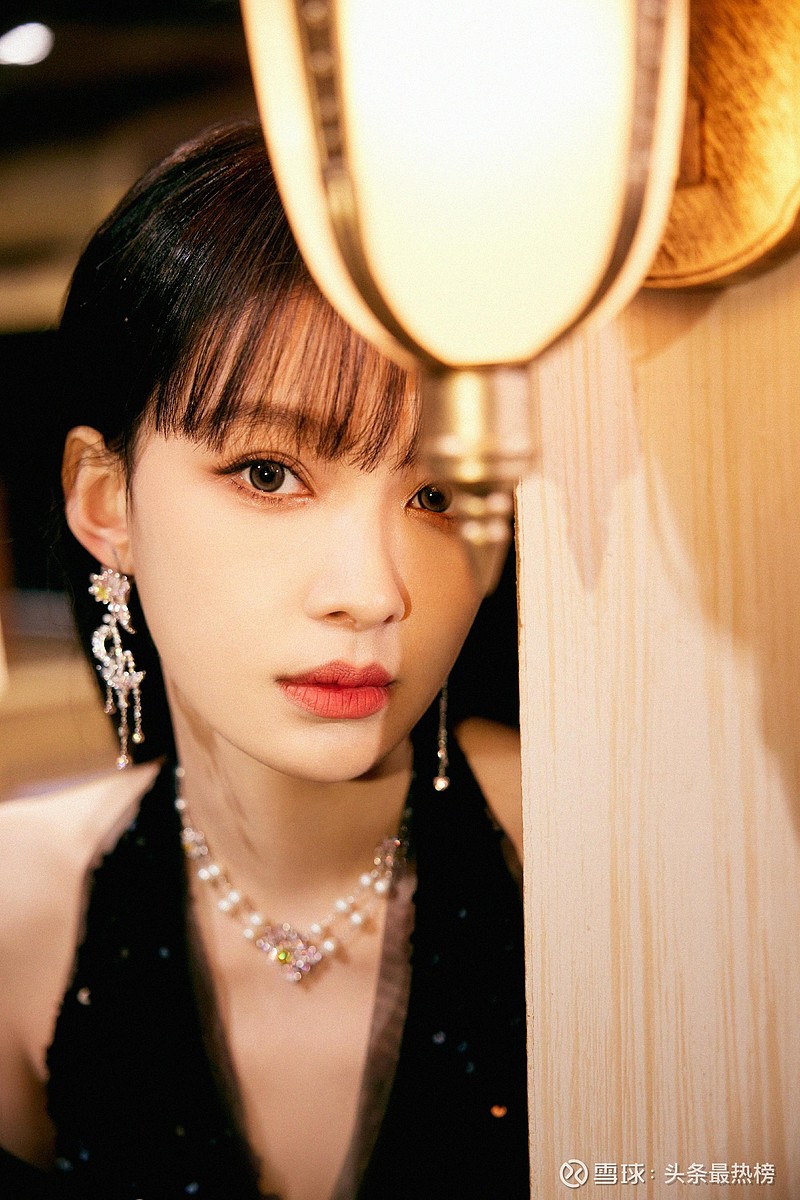 孙怡黑长直发型猫系御姐纯欲气质拉满