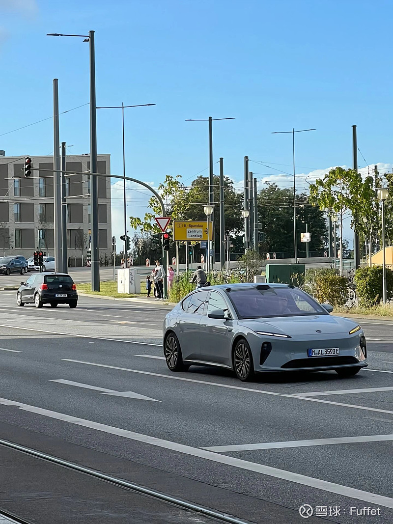 蔚来 实拍,论车牌颜值的重要性【转自:高转青年-画车魏sir】$蔚来(nio