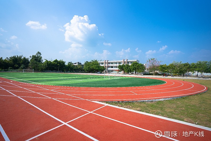 集团在贫困地区捐建9所农村教育基础设施,并通过兴办梅州百年职校