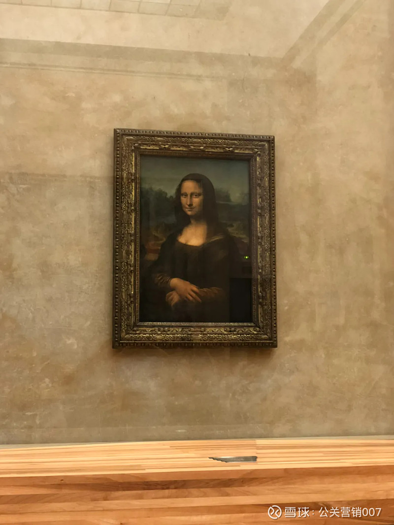 师,啃菜叶子爆红 炮制"小学生(秦朗)巴黎丢寒假作业"的网红"thurman