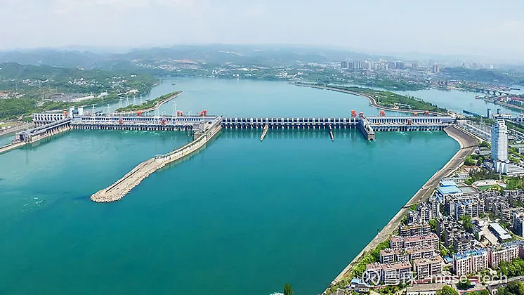 长江电力:背靠长江的水电航母 文章来源:网页链接{长江电力:背靠长江