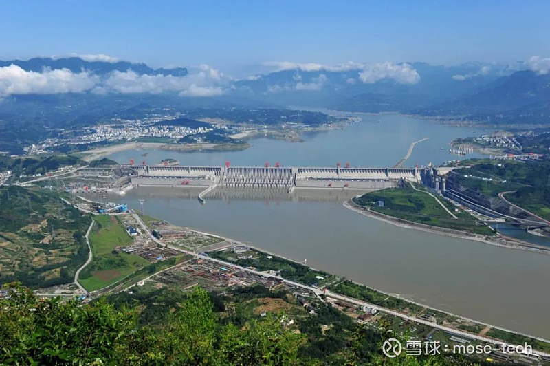 长江电力:背靠长江的水电航母 文章来源:网页链接{长江电力:背靠长江