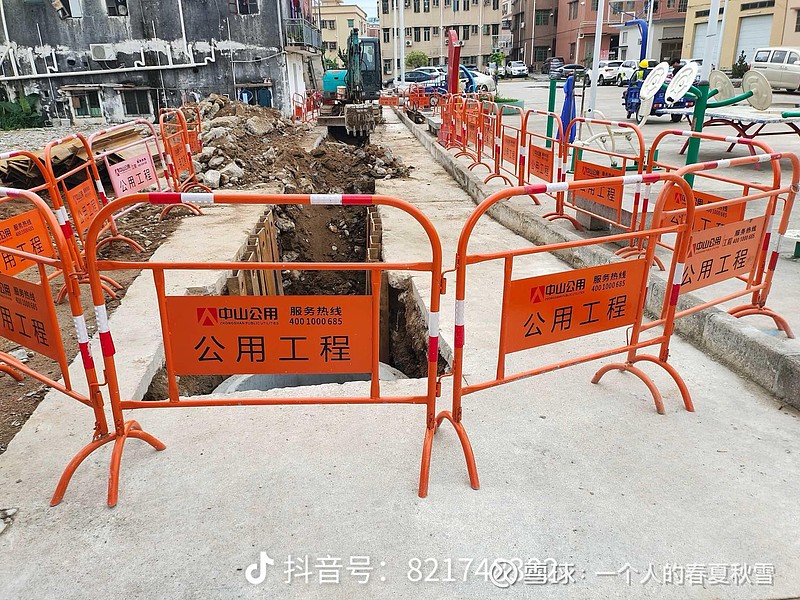 广东省中山路面各处都是在施工，
