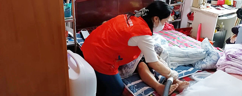 敬老爱老,暖心助浴丨深圳作为科技便携式洗浴机帮老人"澡"回舒适与