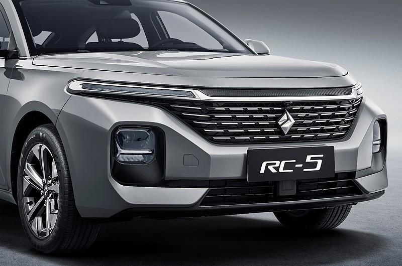 乘着国内车市suv等细分领域爆发的东风,宝骏当年使出"性价比"这杀手锏