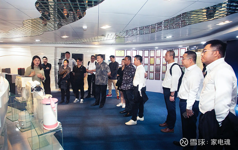 世界消费人协会与北京国信政商文化研究院一行莅临安吉尔参观交流