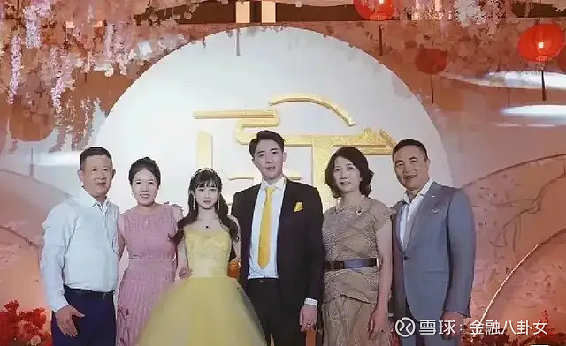 千亿豪门联姻局?特步公主嫁七匹狼公子,6大家族资本局藏不住了 早在2020年,丁佳敏的亲姐、特步长公主丁利智,同样嫁入了豪门,与九牧集团创始人 ...