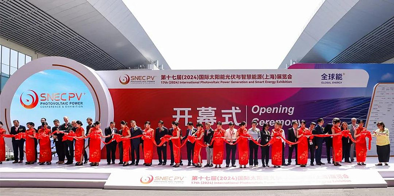 通威精彩亮相2024snec展览会,通威股份董事长,ceo刘舒琪出席开幕式