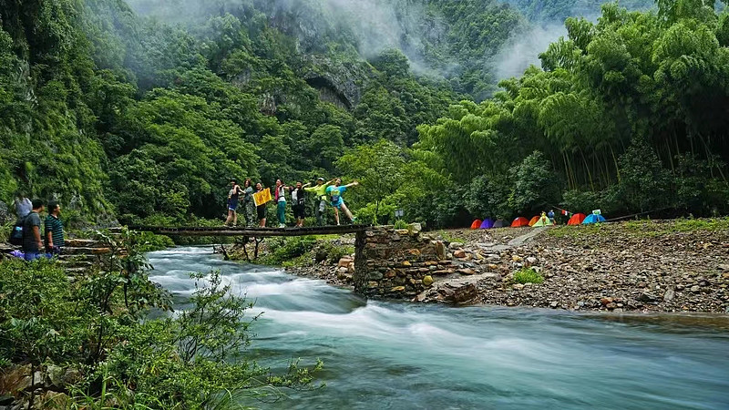 水墨汀溪激情峡谷漂流