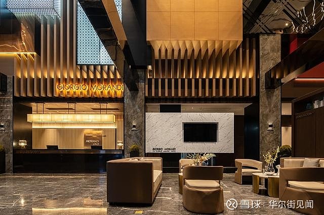 东呈集团战略投资莫兰迪,加速进军中高端酒店市场 6月18日,广西东呈酒店管理集团股份有限公司与山东百宅一生酒店管理有限公司正式签署股权合作协议 ...