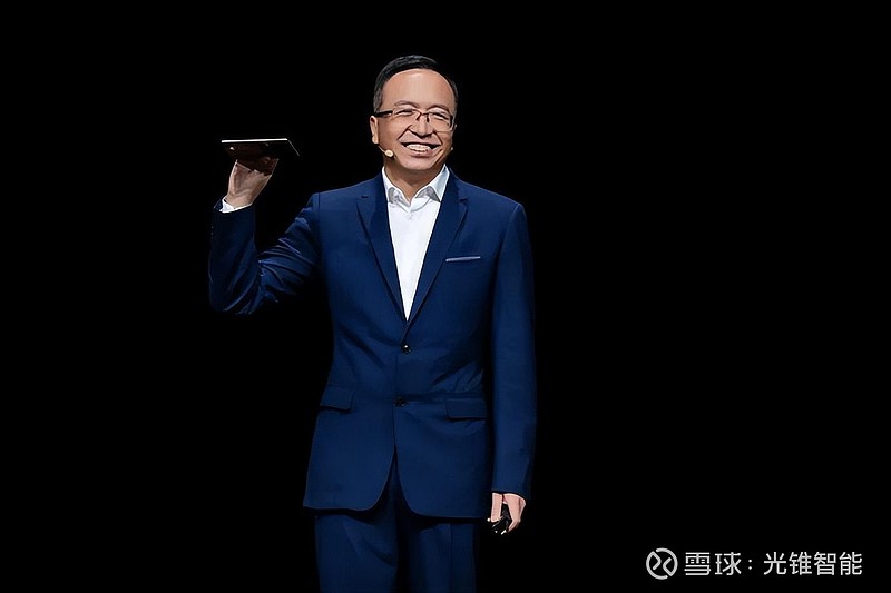 ai 折叠屏,荣耀的创新周期论 文|刘俊宏编|王一粟2024年,ai和折叠屏的