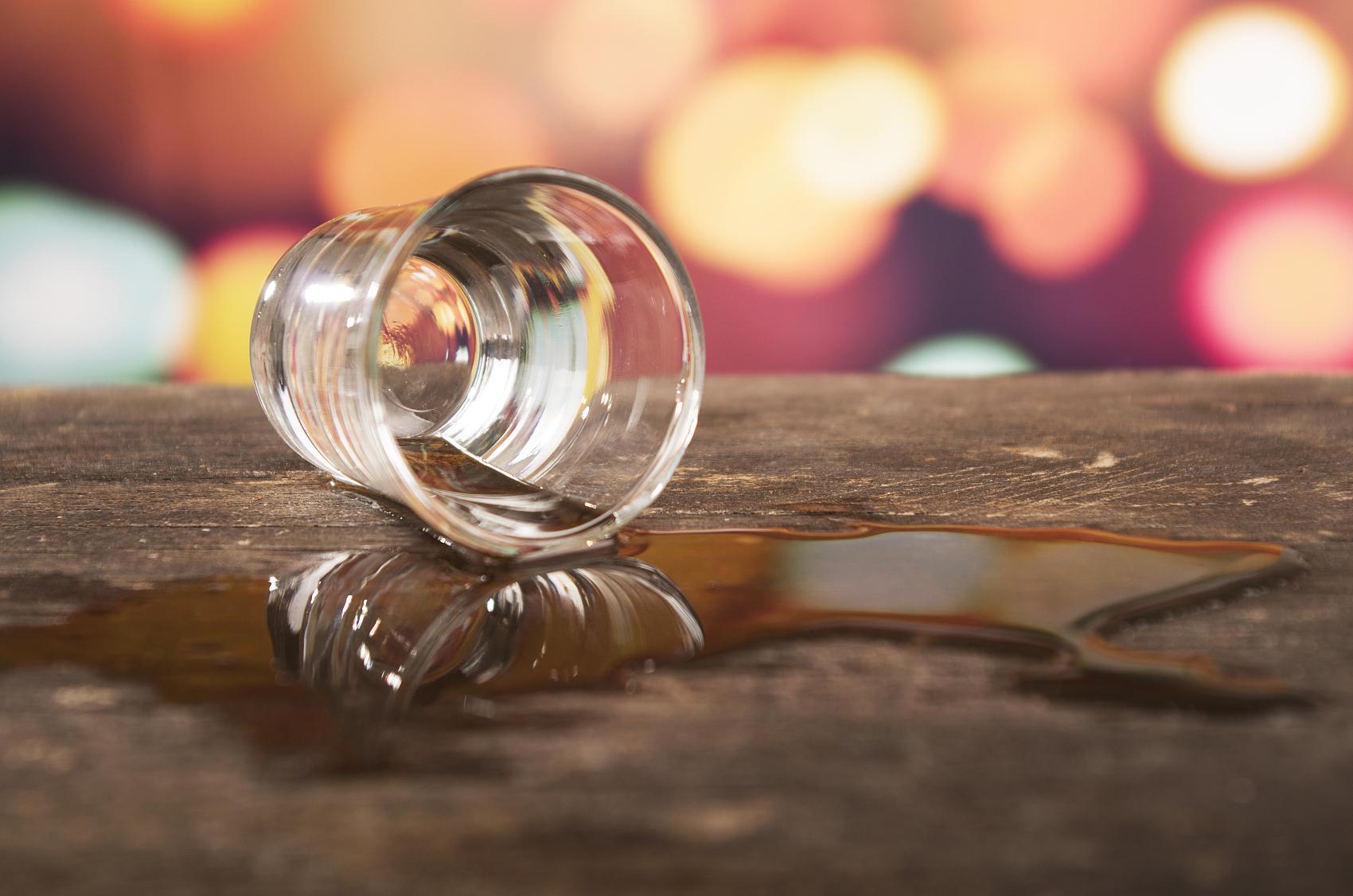 #午后狂飙！茅台带领白酒股猛涨#