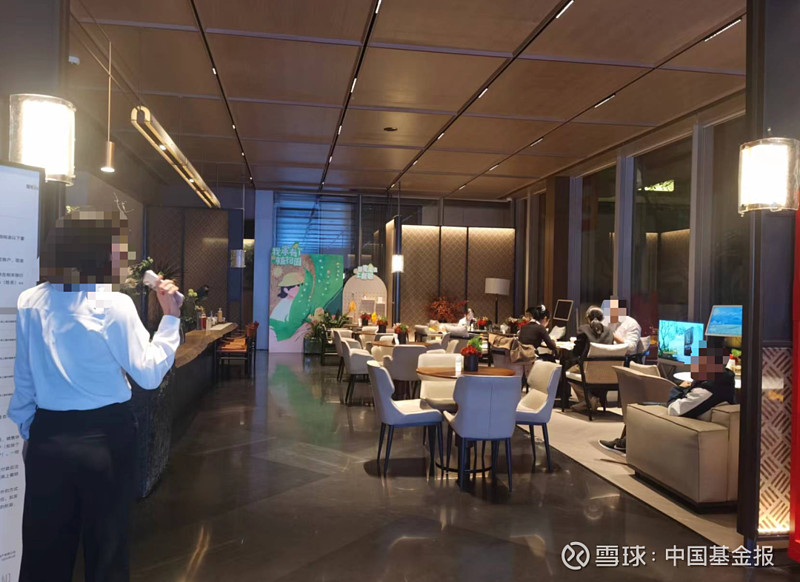 成交激增3倍!上班族晚上9点还在看房,上海楼市调查来了 【导读】“沪七条”新政发布后,10月以来上海楼市呈现出火热态势 中国基金报记者 吴君 ...