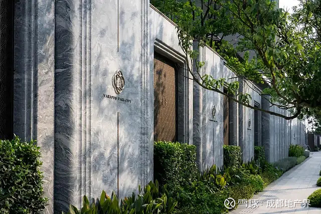 成都楼市全面回暖,东3.5环这个盘首开卖了超100套! 今年国庆期间,四川各地充分利用“十一”黄金周,出台利好政策,开展形式多样的商品房促销 ...