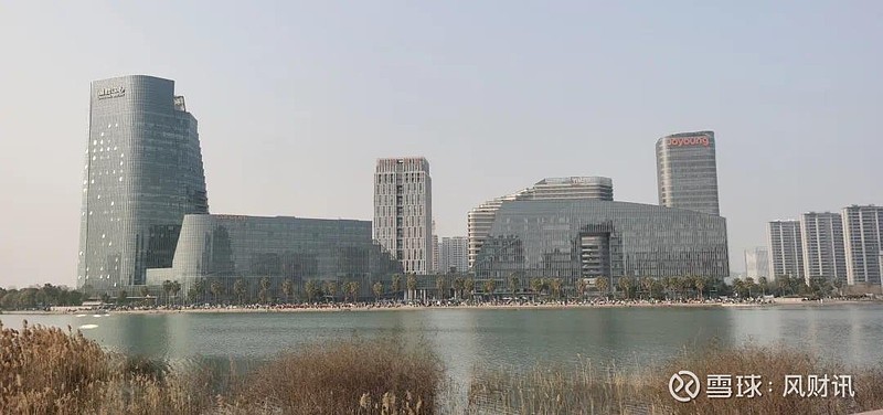 热到年底！中海竞得西兴“地王”，滨江、绿城、招商、兴耀、贝壳各有斩获，杭州土拍圆满收官 杭州楼市“拼”到了最后一天，随着7宗土地顺利落锤 ...