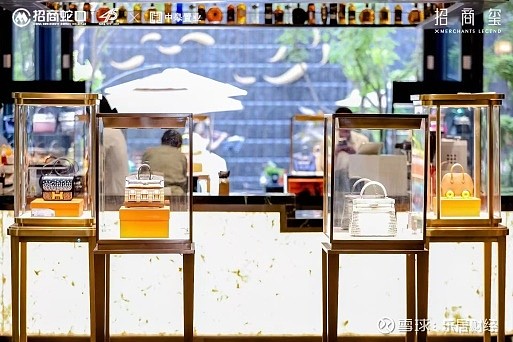 招商玺现象级红盘持续领越,千万级豪宅超预期 2024 年正式落下帷幕,回首这一年的豪宅市场,用“疯狂”一词来形容毫不为过。新年伊始,各地豪宅 ...