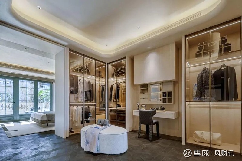 绿城苏州玫瑰园,一个豪宅的自我较量 三个时间点,按下了苏州楼市高端历史的快门。2024年3月, 绿城 以30.8亿元的价格竞得 苏州园区 双湖 ...
