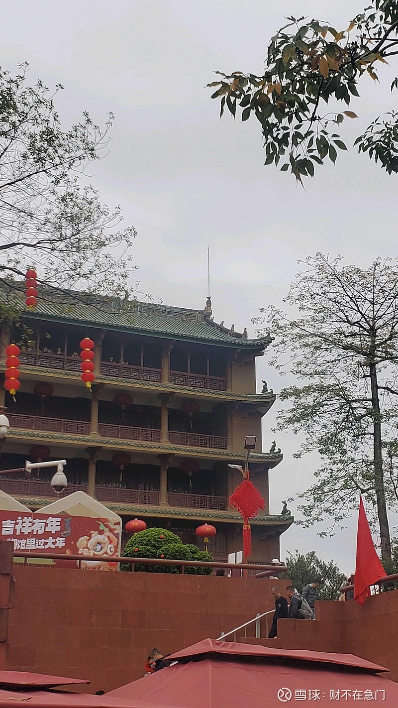 巴菲特石油年表2003年，巴菲特大量买入中石油，股息率高达15%。油价24美元左右，处于上升周期。2007年，巴菲特...