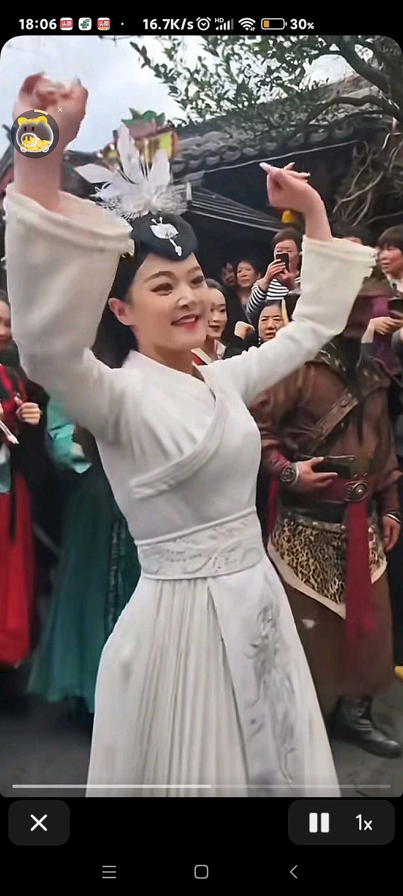 $宋城演艺(SZ300144)$ 宋城开始走网红路线了,看来是掌握了流量密码了。小白、林冲、姝洁、赵迪妮,每天直播带人气... - 雪球