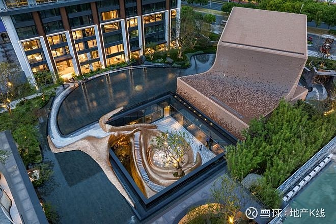 中海地产六折抛售现房,冯昌中下了狠棋! 近日,中海南京三个项目同步开启抛售。三个项目分别是位于江北的中海•观江樾、仙林的中海•观文澜和江宁的中 ...