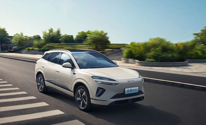 2025最值得期待的中型SUV 比亚迪海狮06正式上市 售价13.98万起-锋巢网