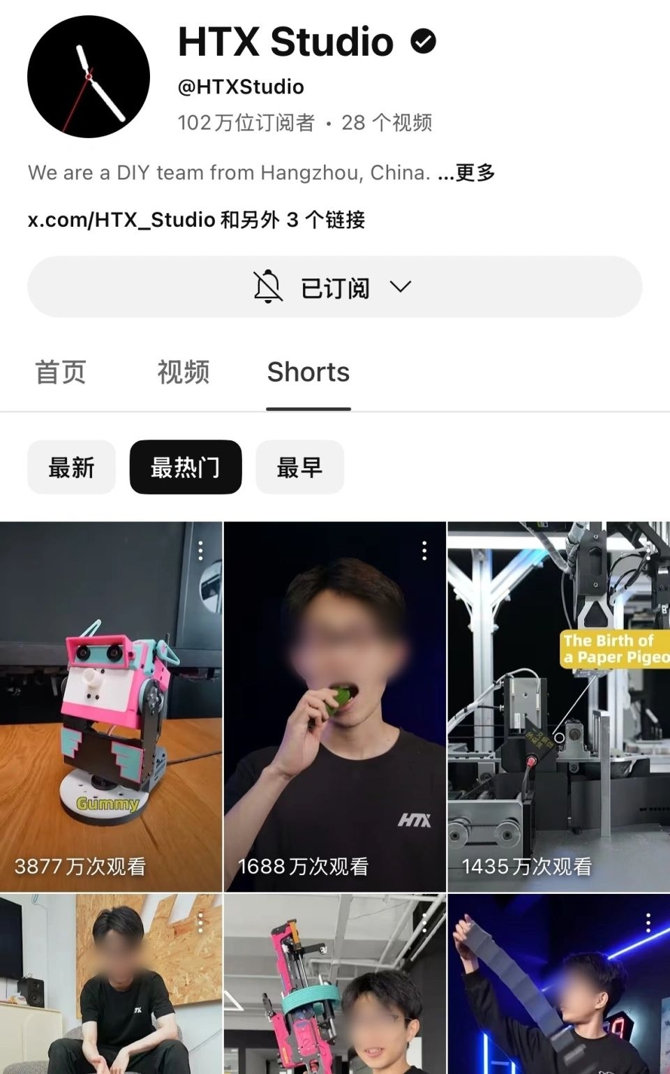 顶流博主何同学的海外账号年收入上千万？本人辟谣：没这么多日前，小雷刷手机的时候刷到一条关于“何同学海外走红年收入或超千万”  的新闻。好家伙，现在当博主都这么赚钱吗？数码博主@...