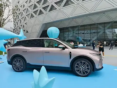 20万真满血华为纯电SUV！全新岚图知音正式上市-锋巢网