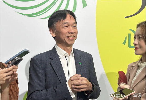 与周星驰一见如故，太极拳，快节奏金融世界找到宁静之地 在金融界，国泰投信董事长张锡以专业的投资眼光和稳健的策略著称。在私人生活中，他却是一位 ...