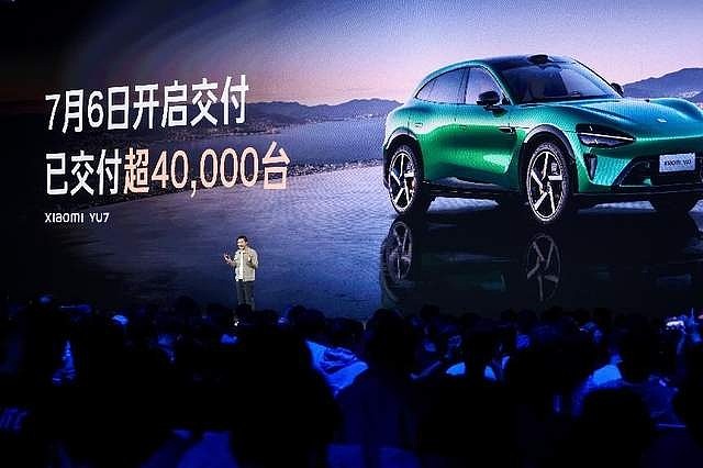 小米17系列 汽车定制服务重磅发布，雷军五年重塑小米完成彻底蜕变-锋巢网