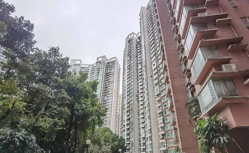 广州顶流“学区房”降温,东风东名盘“6”字头无人接盘? 过去是“为学位买房”,现在更多是“买房顺带学位”。吕颖雅/发自广州近日,广州一国企再次 ...