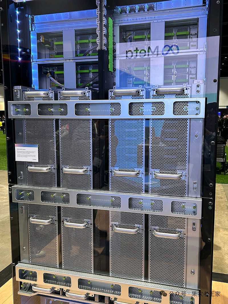 $AMD(AMD)$ 看样mi450的机架设计思路与GB300相当接近。背后4套硕大的高速铜缆组件。为什么用了4套,估计... - 雪球