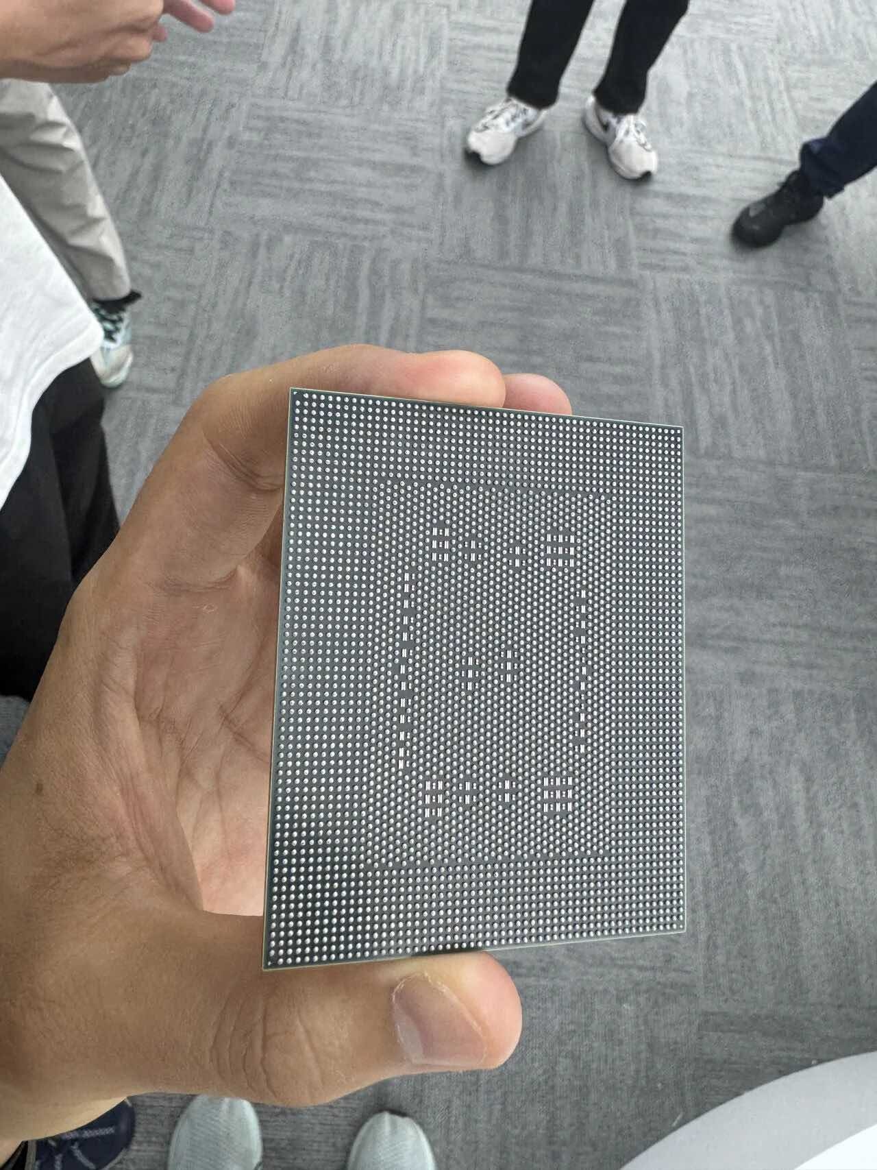 杨建，现任沐曦联合创始人、CTO兼首席软件架构师，曾任华为海思首席架构师王爽，现任沐曦董事、资深研发总监、南京公司负责人... - 雪球