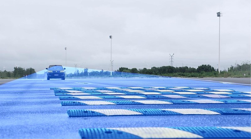 9.98万元起!腾势N8L正式上市,“五心三感”打造“美好出行家”-锋巢网