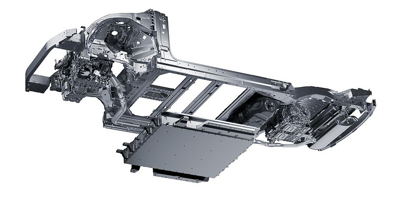 9.98万元起!腾势N8L正式上市,“五心三感”打造“美好出行家”-锋巢网