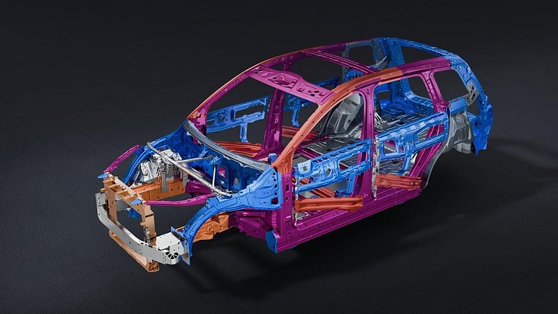 9.98万元起!腾势N8L正式上市,“五心三感”打造“美好出行家”-锋巢网