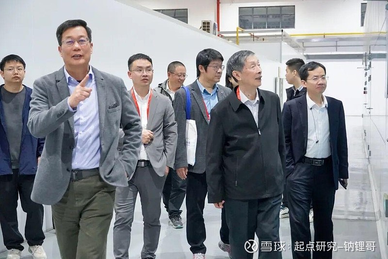 “中国锂电池之父”陈立泉院士到访离子能源 11月8日，中国工程院院士、“中国锂电池之父”、中国固态离子学奠基人陈立泉先生一行莅临固态离子能源 ...
