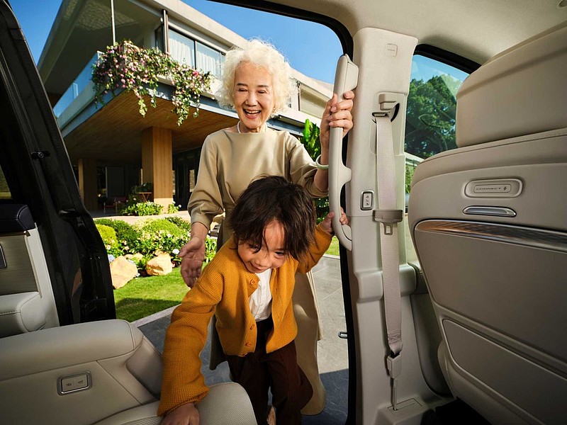 MPV开创者重新定义新能源豪华MPV 别克至境世家广州车展首秀-锋巢网