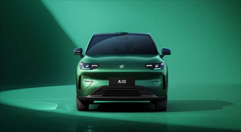 零跑A10全球首秀，用技术创新画下一条新的起跑线！-锋巢网