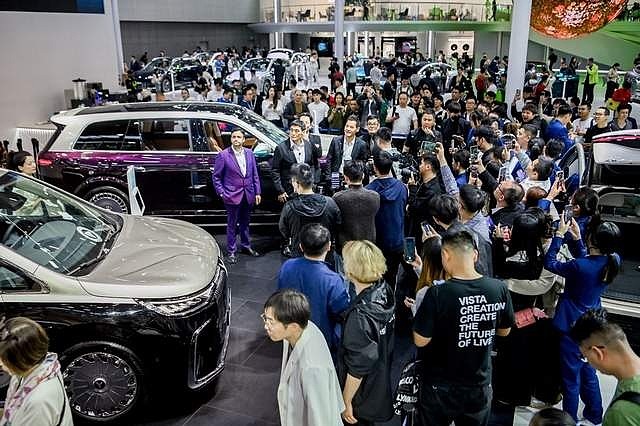 岚图泰山订单爆棚催动产销冲刺！千人合作伙伴立下保供军令状-锋巢网