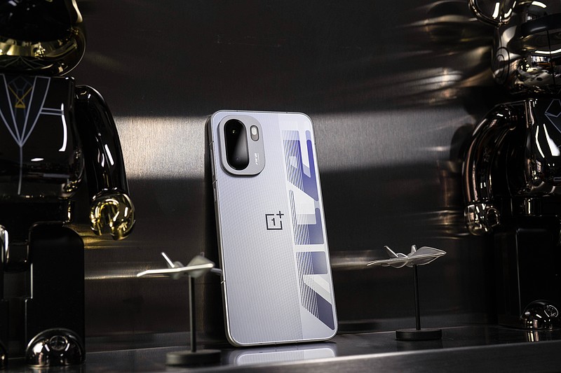 一加ACE6评测：开启165Hz的竞技新纪元-锋巢网