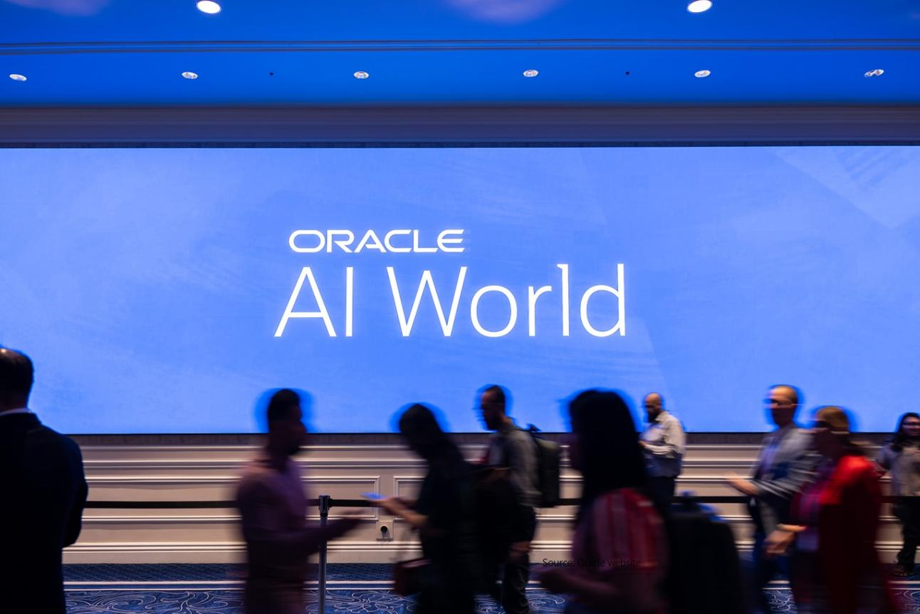 AI黑天鹅降临：甲骨文百亿融资黄了？ 2025年12月17日，美股科技股迎来“黑色星期三”：  纳斯达克指数（IXIC.US）重挫1.81%，暴跌418点，A...