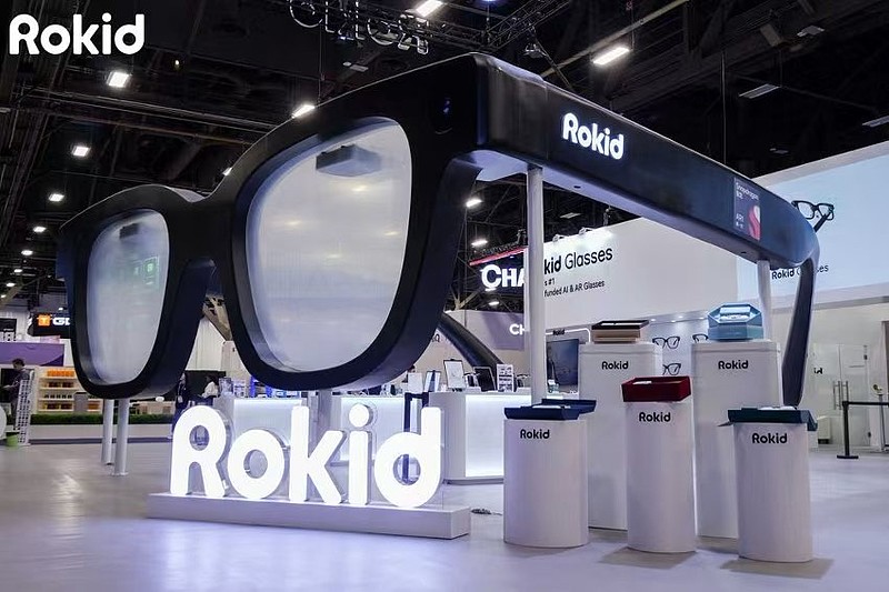 乐奇Rokid亮相CES 2026,AI+AR眼镜引领人机交互新时代-锋巢网