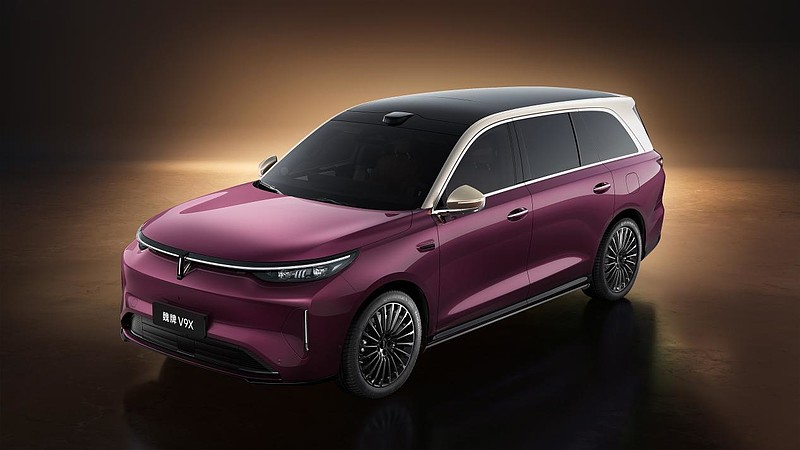 魏牌V9X造型美学全球首秀，立旗东方铸就世界级豪华-锋巢网